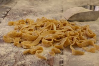 Χειροποίητες ταλιατέλες