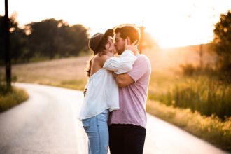 Γιατί δεν σου ζητάει να βγείτε; Ο ένας και βασικός λόγος