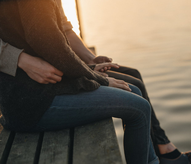 Χώρισες μέσα στις γιορτές; 4 τρόποι για να...επιβιώσεις