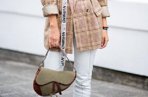 Η τσάντα που θα κυριαρχήσει την επόμενη σεζόν είναι αυτή