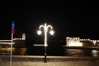 Ναύπακτος: Σε Χριστουγεννιάτικους ρυθμούς η πόλη