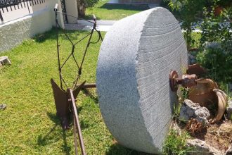 Δυτική Αχαΐα: Η σπάνια συλλογή εργαλείων του Αντιδημάρχου Κώστα Ταπεινού – ΦΩΤΟ