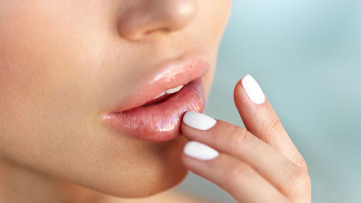 2 homemade lip balm για ενυδατωμένα χείλη όλο το καλοκαιρι