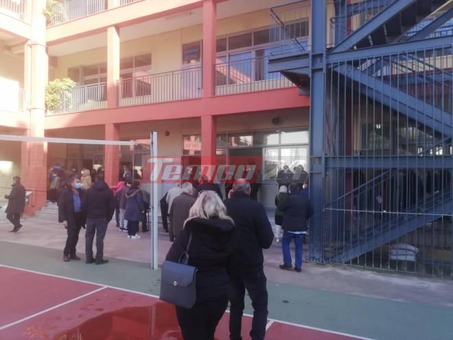 Ρεκόρ συμμετοχής στις εκλογές του ΚΙΝΑΛ με 280.000 ψηφοφόρους - Πάνω από 11.000 στην Αχαΐα - Καθαρό προβάδισμα του Ν. Ανδρουλάκη-Δεύτερος ο Γ. Παπανδρέου τρίτος ο Α.Λοβέρδος (ΣΥΝΕΧΗΣ ΡΟΗ ΑΠΟΤΕΛΕΣΜΑΤΩΝ)