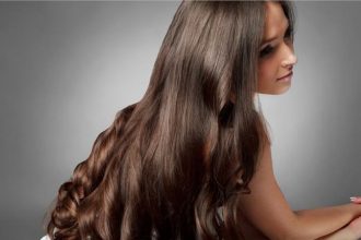 Πως θα αποκτήσεις τα πιο δυνατά, όμορφα και μακριά μαλλιά με 1 μόνο υλικό από την κουζίνα