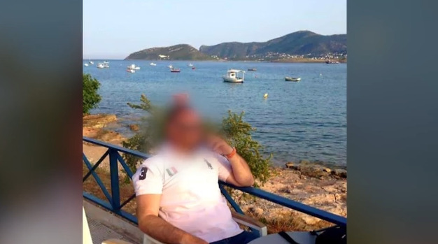 «Είμαι έκπληκτος από τις καταγγελίες της γυναίκας μου» λέει ο αστυνομικός της Βουλής που κατηγορείται για το βιασμό των παιδιών του