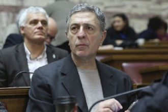 Στην Πάτρα την Κυριακή ο Στέλιος Κούλουγλου - Παρουσιάζει το ντοκιμαντέρ του για τη Novartis