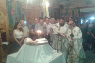 Πάτρα: Πλήθος πιστών στον Προφήτη Ηλία στο Πουρναρόκαστρο - ΦΩΤΟ