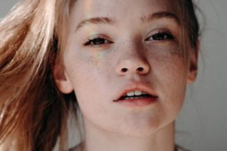 Λιπαρή επιδερμίδα: Όσα πρέπει να γνωρίζεις