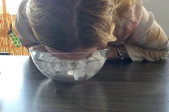 Πάγος στο πρόσωπο: 10+1 εκπληκτικά οφέλη