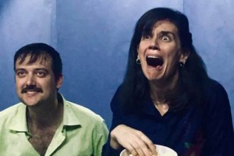 «Σαρανταπέντε κορωνοϊωάννηδες» από την Κάνθαρος-Θέατρο act