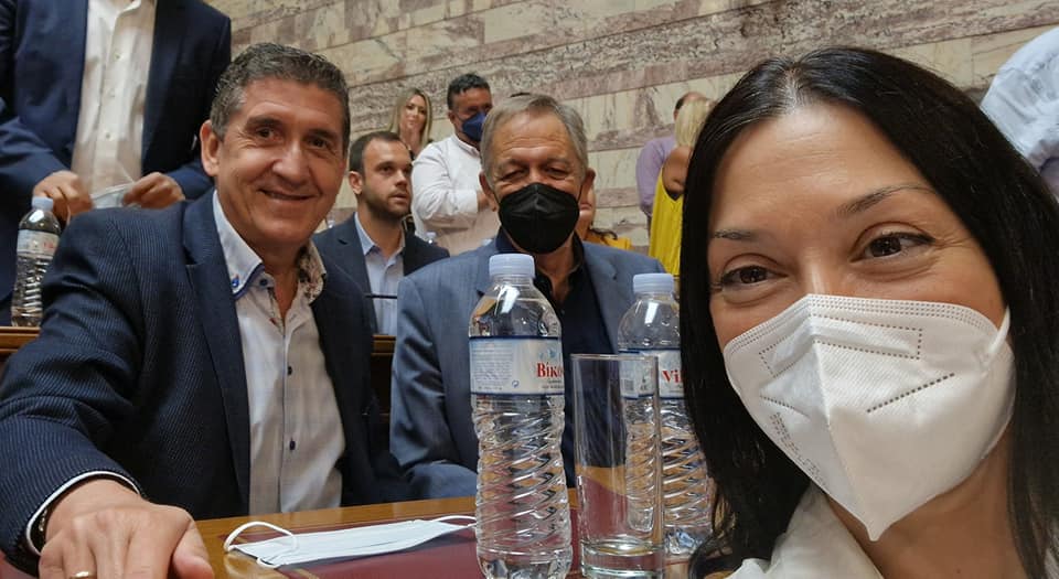 Μπήκε στη Βουλή ο Γρηγόρης Αλεξόπουλος!