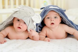 Ένα στα 42 παιδιά που γεννιέται είναι δίδυμο