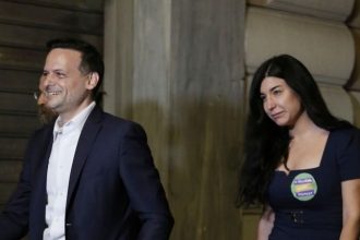 Χάρης Δούκας: Απαντά για τον γάμο του – «Θα γίνει σύντομα, περιμένω να διαλέξει ημερομηνία»