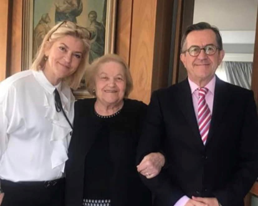 H συγκινητική ανάρτηση του Νίκου Νικολόπουλου για τον θάνατο της Νίκης Μανωλοπούλου - "Εγινε δεύτερη ΜΑΝΑ μου"