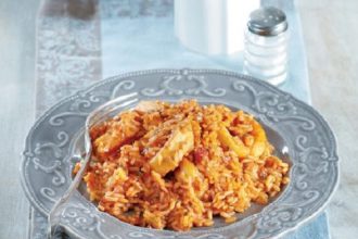 Καλαμαράκια με ρύζι και κόλιανδρο