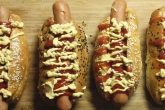Σπιτικά χοτ ντογκ