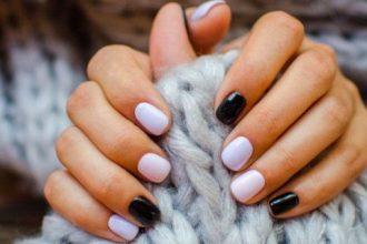 Πώς να διατηρήσεις το μανικιούρ σου για περισσότερο καιρό αν δεν θέλεις να κάνεις ημιμόνιμο
