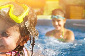 Πώς να αντιμετωπίσετε τον φόβο του παιδιού για τη θάλασσα