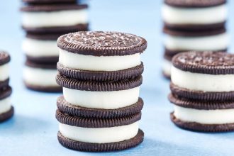 Σπιτικά μπισκότα τύπου Oreo χωρίς ζάχαρη και αλεύρι