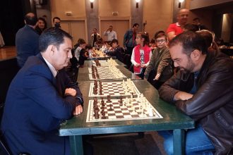 Η σκακιέρα τους ...χώρισε!