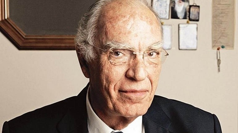 Σε ΜΑΦ του «Ευαγγελισμού» νοσηλεύεται ο Βασίλης Λεβέντης