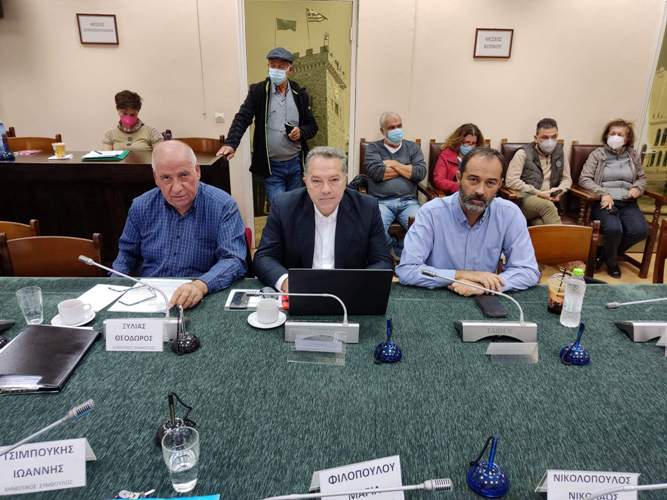 «Πάτρα Ενωμένη»: Σύσσωμη η παράταξη στο δημοτικό συμβούλιο με παρεμβάσεις στα θέματα της ημερήσιας διάταξης