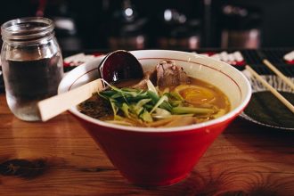 Aυθεντική γαλλική κρεμμυδόσουπα ή αλλιώς «σούπα των μπεκρήδων»