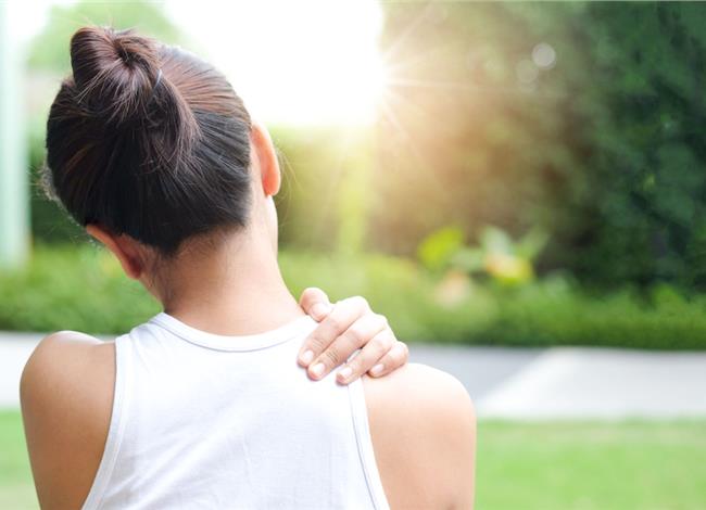 Πώς αντιμετωπίζουμε τα τσιμπήματα του καλοκαιριού