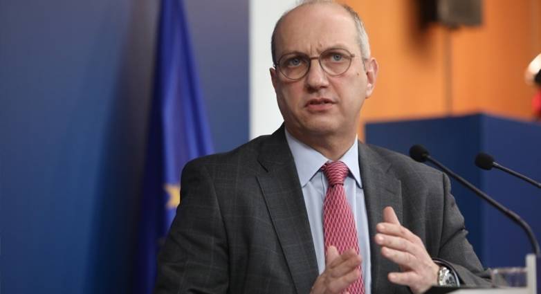 Να μην ξυπνήσει το ριζικό κακό