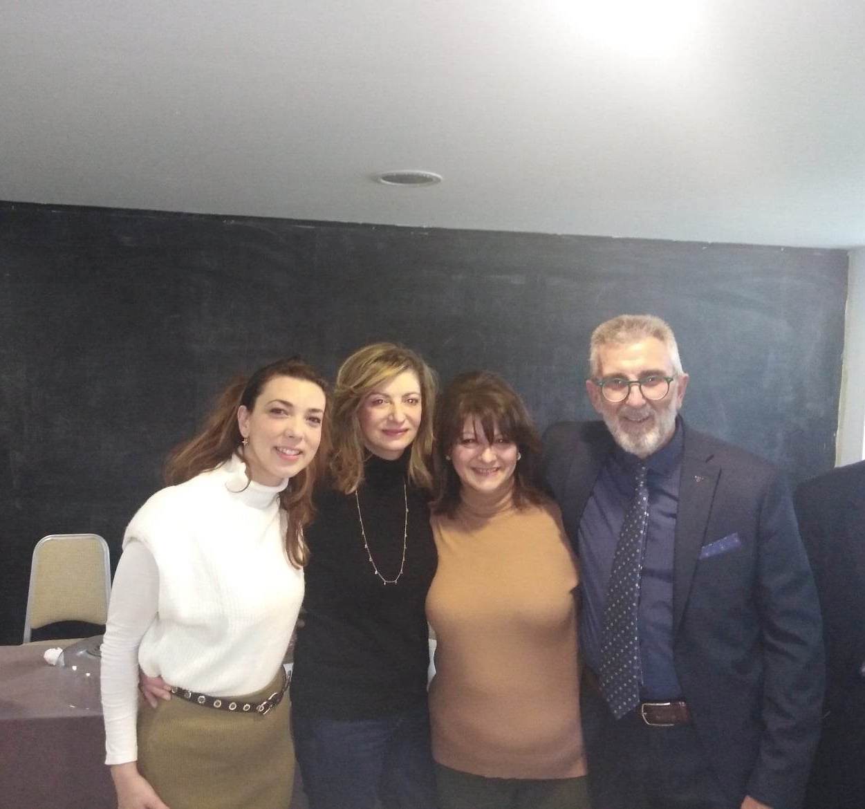 Εκδηλώσεις για κοπή πίτας σε Καστελλόκαμπο και Προάστιο