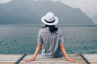 Το αναπάντεχο πράγμα που μπορεί να σε κάνει ευτυχισμένη - Πέρα από τα λεφτά και τα ταξίδια