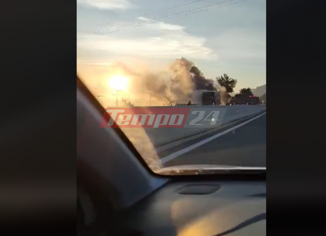 Αχαΐα: Τροχαίο στην εθνική οδό - Φορτηγό τυλίχθηκε στις φλόγες ΦΩΤΟ