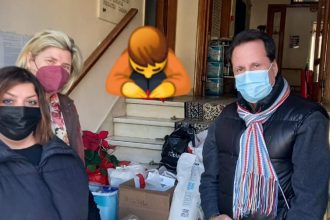 Φάρμακα στο Άσυλο Ανιάτων παρέδωσε ο Ασημάκης Παπαδάτος Μέντης