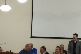 Ο Χαράλαμπος Μπονάνος βράβευσε το Τάσο Μαραγκό