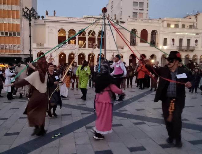 Πατρινό Καρναβάλι 2023: Μασκαράδες όπως παλιά! - ΦΩΤΟ