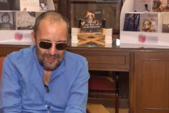 Αύγουστος Κορτώ: «Με κάνει διστακτικό η πατρότητα λόγω της διπολικής διαταραχής»