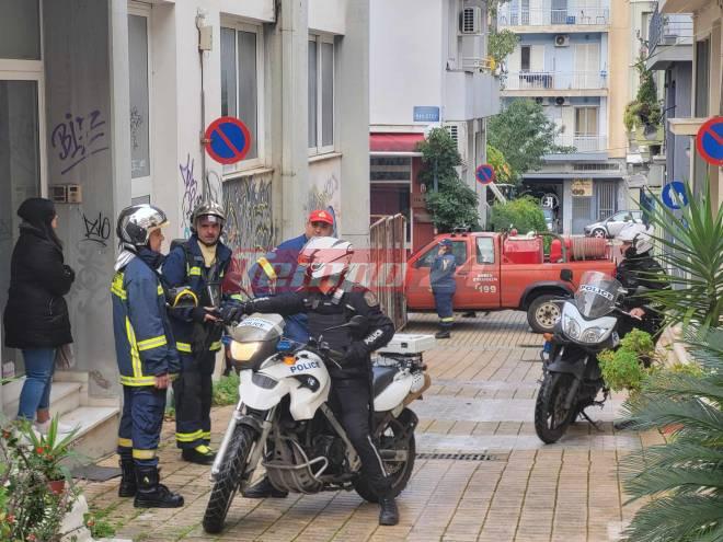 Συναγερμός για φωτιά στο κέντρο της Πάτρας - Βγήκαν οι κάτοικοι στα μπαλκόνια ΦΩΤΟ