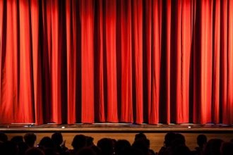 Πάτρα: Θεατρικές παραστάσεις για ενίσχυση φορέων