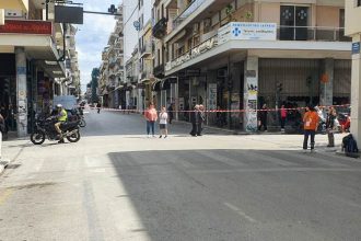 Πάτρα - Κυκλοφοριακό "έμφραγμα" με τον ημιμαραθώνιο και την αγορά ανοιχτή