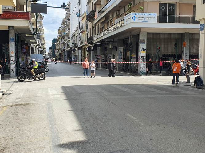 Πάτρα - Κυκλοφοριακό "έμφραγμα" με τον ημιμαραθώνιο και την αγορά ανοιχτή