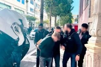 Έξι φορές σε έναν χρόνο είχε συλληφθεί ο Γάλλος - Από αιμοκάθαρση γύριζε η 36χρονη όταν την παρέσυρε