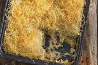 Ζαμπονοκασερόπιτα με Κανταΐφι