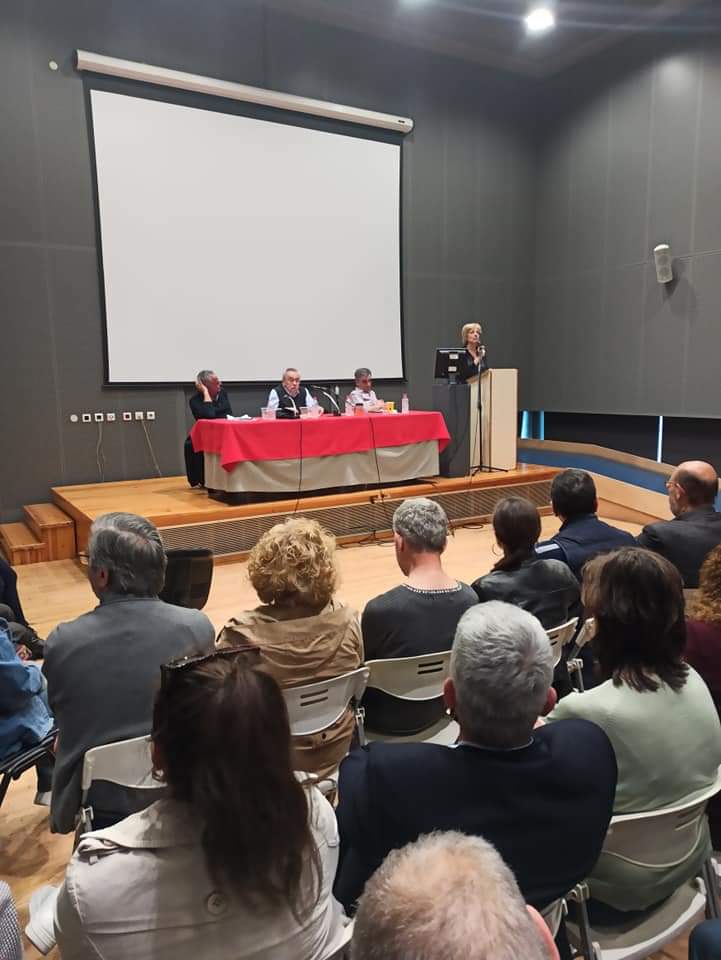 Πάτρα: Παρουσίαση του βιβλίου του Ευκλείδη Τσακαλώτου ΦΩΤΟ