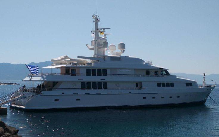 Στην Αίγινα με σημαία… ΑΕΚ κότερο μεγαλοπαράγοντα της ένωσης