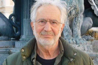 Δεν προηγούνται οι κατεδαφίσεις...