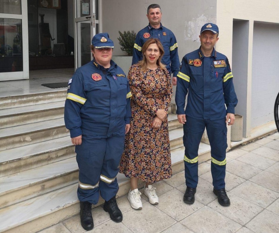 Παρασκευή-Βιβή Λουκοπούλου: Κοντά στους πυροσβέστες μας