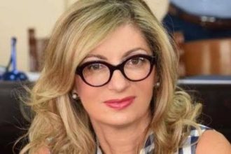 Η συγκινητική ανάρτηση της Βίβιαν Σαμούρη για την απώλεια του γυναικολόγου Γιάννη Παναγόπουλου