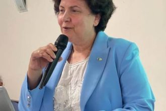 Γιατί η Αθηνά Τραχήλη πάει για ρεκόρ Γκίνες!