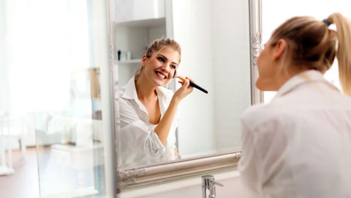 Πώς να μείνει αναλλοίωτο το μακιγιάζ μας όλη μέρα;